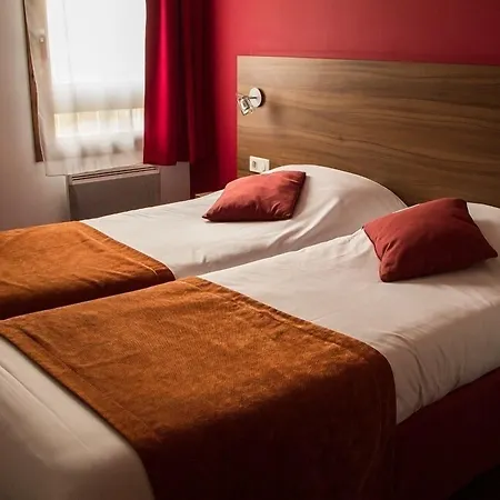 Hotel La Cle Des Champs 3*